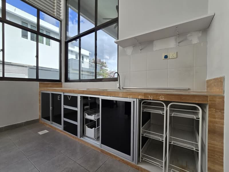 Cluster House for Rent in Taman Adda Heights (Tebrau) - Evelyn Heng - Kitchen - PropertyGuru.com.my