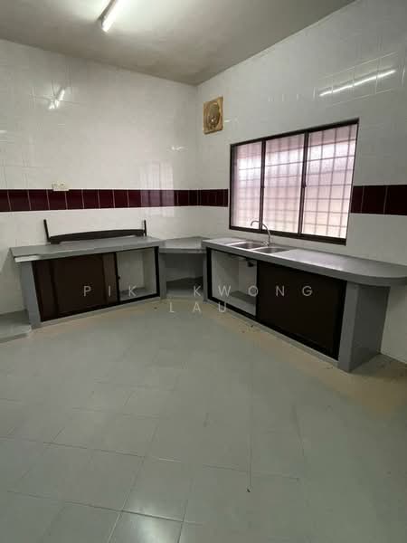 2-storey Terraced House for Sale in Taman Pontian Jaya (Pontian) - Pik  Kwong Lau - Kitchen - PropertyGuru.com.my