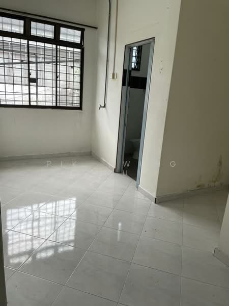 2-storey Terraced House for Sale in Taman Pontian Jaya (Pontian) - Pik  Kwong Lau - Interior - PropertyGuru.com.my