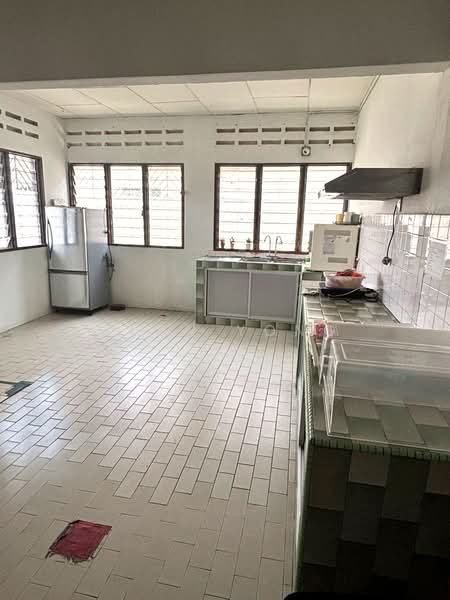 Rumah Teres 2 Tingkat untuk Disewa di Taman Bidara (Selayang) - Sean Yong - Kitchen - PropertyGuru.com.my