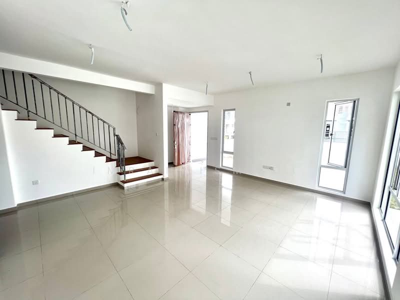 Semi-Detached House for Sale in Bangi (Selangor) - Imran Ismadi - Living Room - PropertyGuru.com.my