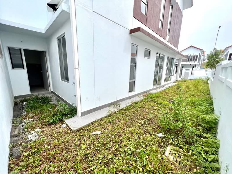 Semi-Detached House for Sale in Bangi (Selangor) - Imran Ismadi - Exterior - PropertyGuru.com.my