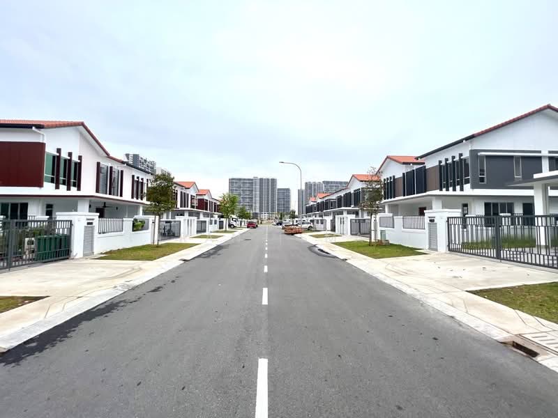 Semi-Detached House for Sale in Bangi (Selangor) - Imran Ismadi - Exterior - PropertyGuru.com.my