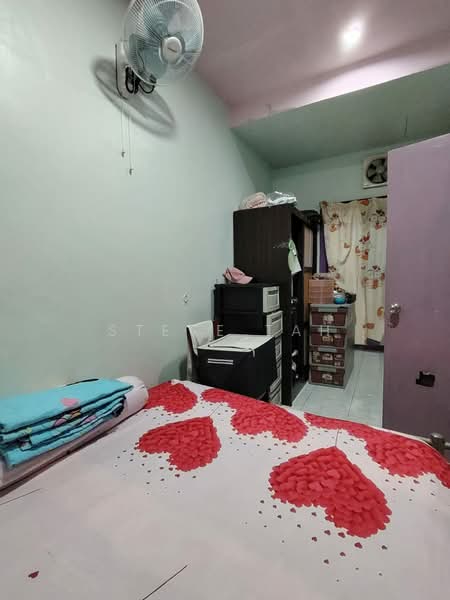 Taman Desa Tebrau untuk Untuk Dijual - RM 690,000, Mac 2026 - Bedroom - PropertyGuru.com.my