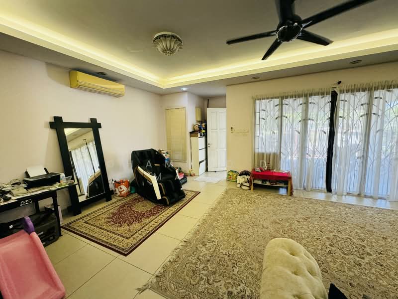 3-storey Terraced House for Sale in Denai Alam (Shah Alam) - Mohammad Din Majid - PropertyGuru.com.my