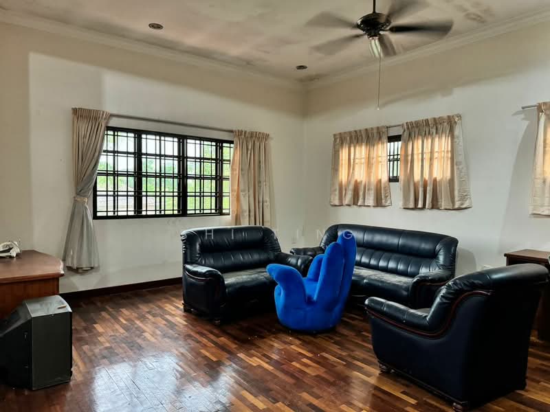 Bungalow for Sale in Bandar Putra (Kulai) - Shi Ting - Living Room - PropertyGuru.com.my