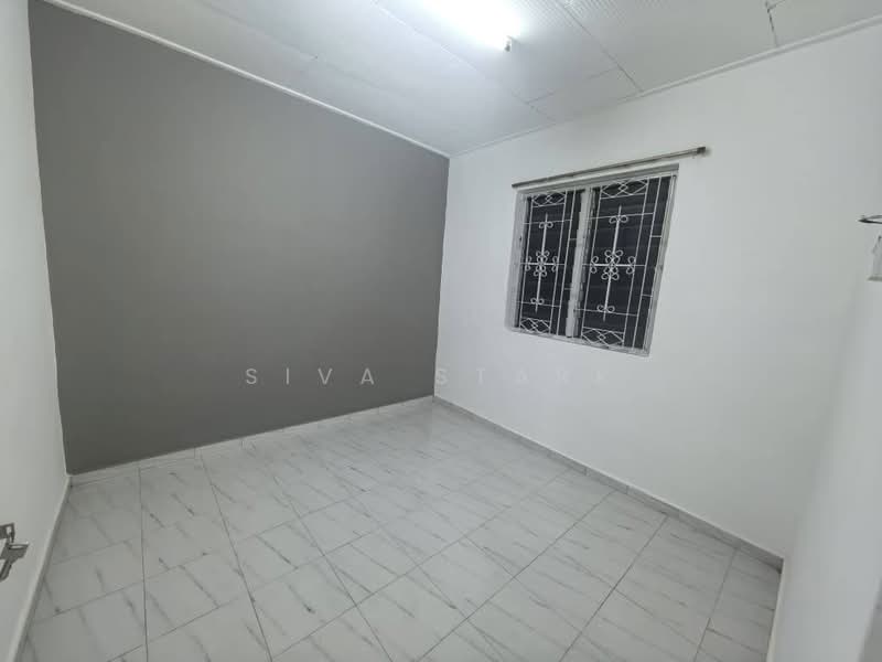 Flat for Sale at Flat Taman Ungku Tun Aminah - Siva Stark - Interior - PropertyGuru.com.my