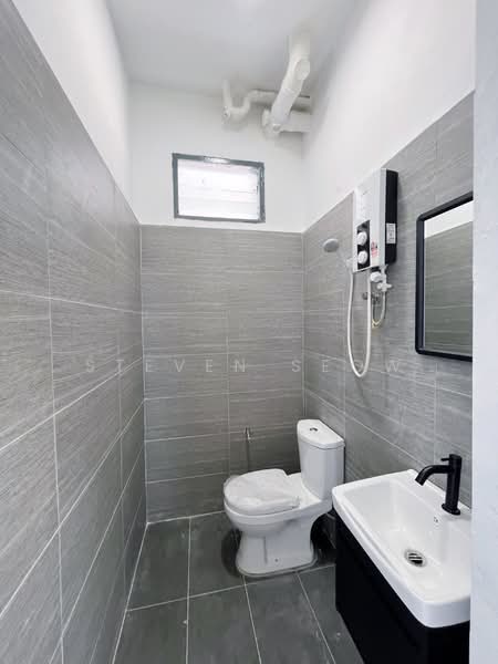 Apartment for Sale at Mewah Court - Steven Seow - Bathroom - PropertyGuru.com.my