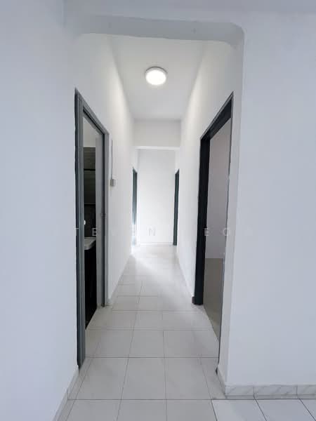 Apartment for Sale at Mewah Court - Steven Seow - Corridor - PropertyGuru.com.my