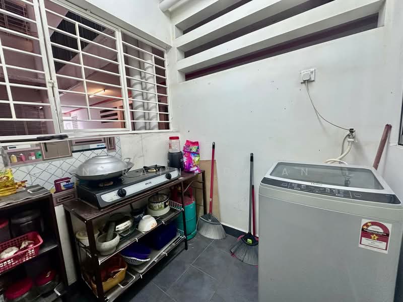 D'Cerrum Apartment untuk Untuk Dijual - RM 290,000, Mac 2026 - Kitchen - PropertyGuru.com.my