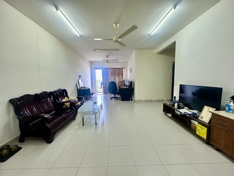 D'Cerrum Apartment untuk Untuk Dijual - RM 290,000, Mac 2026 - Living Room - PropertyGuru.com.my