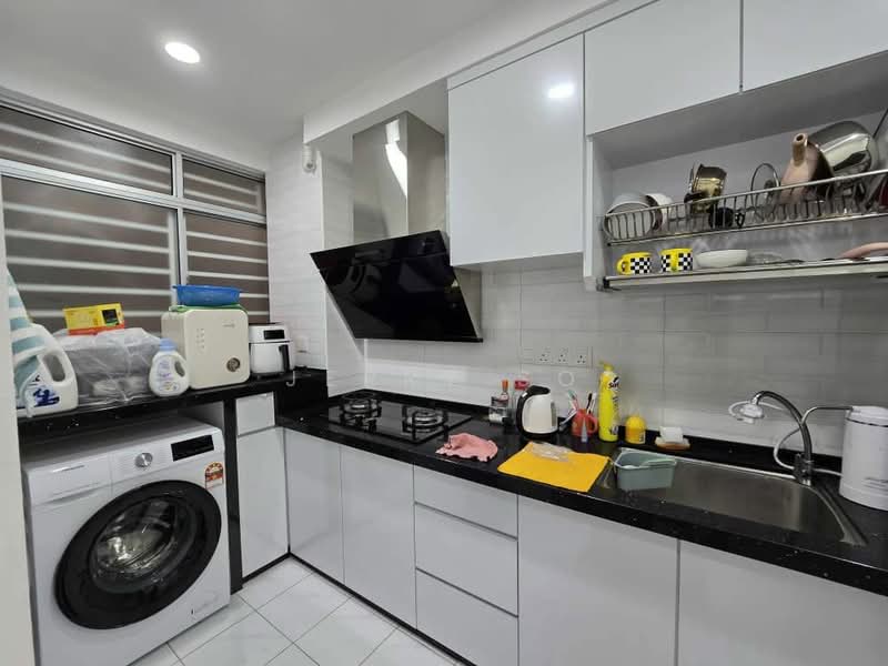 Apartment for Sale at The Rise Collection 2 - Jerry So - Kitchen - PropertyGuru.com.my