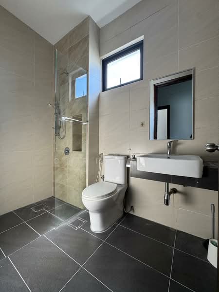 Semi-Detached House for Rent in Eco Sanctuary (Telok Panglima Garang) - Chris Lee - Bathroom - PropertyGuru.com.my