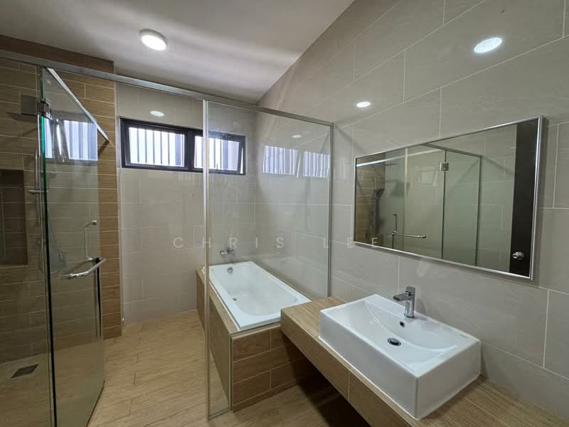 Semi-Detached House for Rent in Eco Sanctuary (Telok Panglima Garang) - Chris Lee - Bathroom - PropertyGuru.com.my