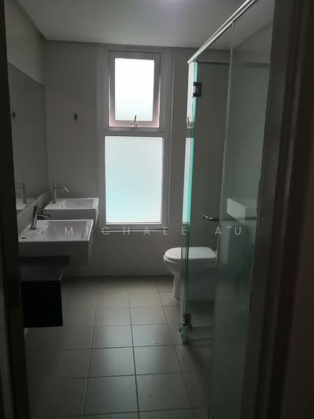 Servis Apartment untuk Dijual di V Residence 3 @ Sunway Velocity - Michael Au - Bathroom - PropertyGuru.com.my