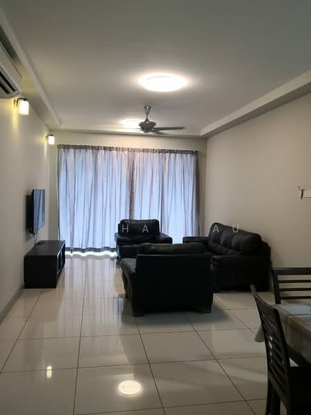 Servis Apartment untuk Dijual di V Residence 3 @ Sunway Velocity - Michael Au - Living Room - PropertyGuru.com.my