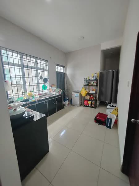 Cluster House for Sale in Nusantara Prima (Gelang Patah) - Jacob Chua - Kitchen - PropertyGuru.com.my