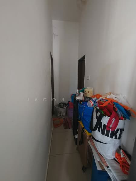 Cluster House for Sale in Nusantara Prima (Gelang Patah) - Jacob Chua - Corridor - PropertyGuru.com.my