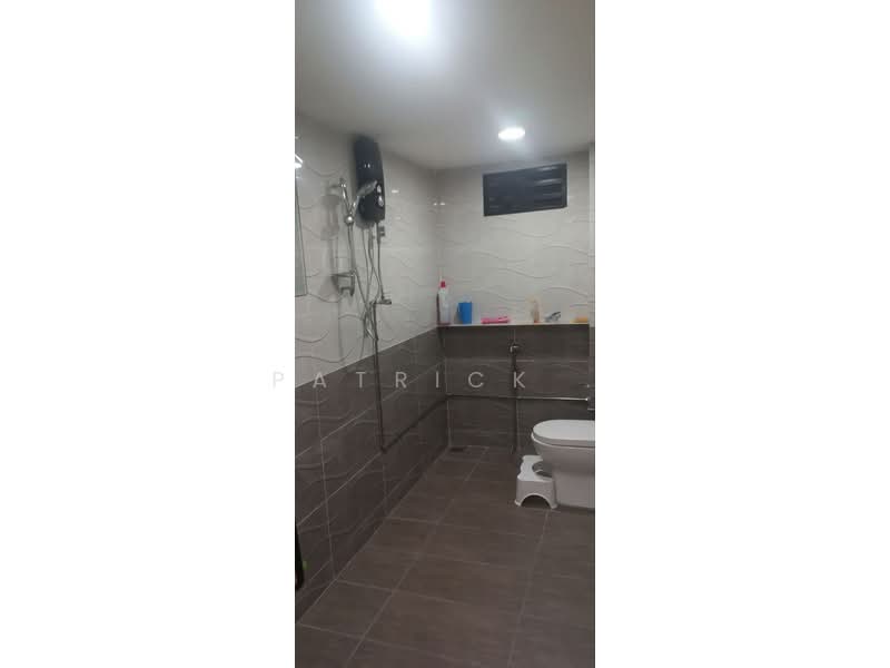 Semi-Detached House for Rent in Jelutong (Penang) - Patrick . - Bathroom - PropertyGuru.com.my
