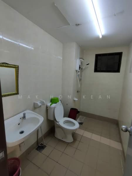 Condominium for Rent at Puri Aiyu - Mak Hon Kean - Bathroom - PropertyGuru.com.my