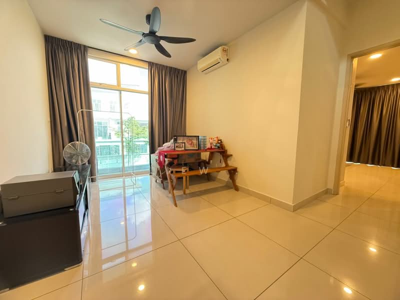 Mutiara Bestari untuk Untuk Dijual - RM 1,660,000, Mac 2026 - Living Room - PropertyGuru.com.my