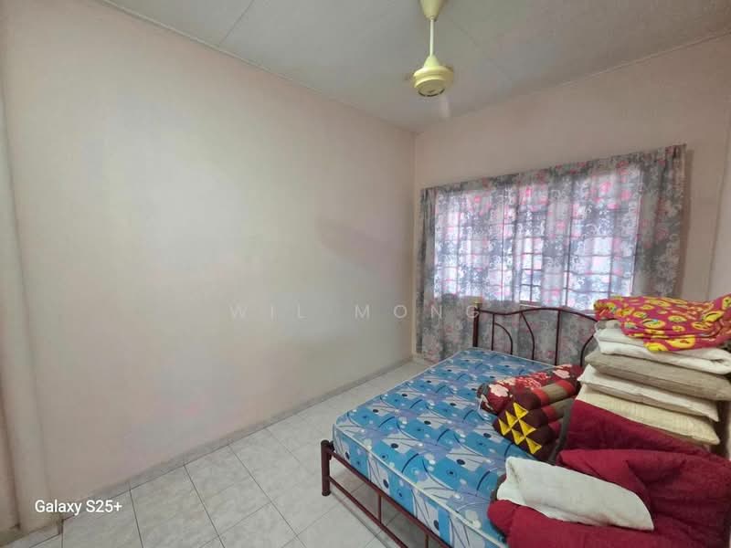 2-storey Terraced House for Sale in Taman Putri Kulai (Kulai) - Wil Mong - Bedroom - PropertyGuru.com.my