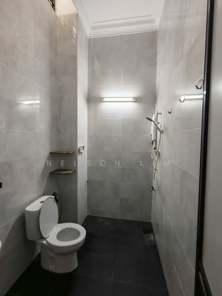 2-storey Terraced House for Rent in Permas Jaya (Johor) - Nelson Lim - Bathroom - PropertyGuru.com.my