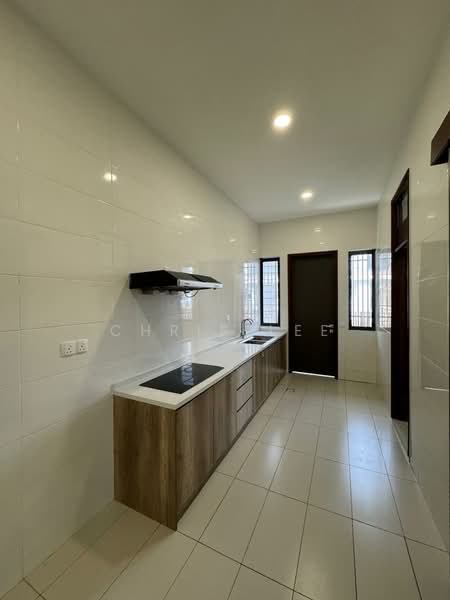 Semi-Detached House for Rent in Telok Panglima Garang (Selangor) - Chris Lee - Kitchen - PropertyGuru.com.my