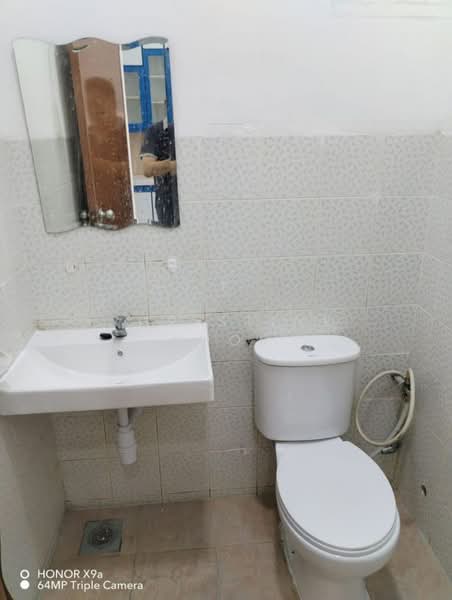 1-storey Terraced House for Sale in Taman Gaya (Ulu Tiram) - Christine Khor - Bathroom - PropertyGuru.com.my