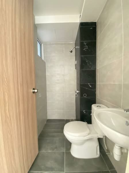 Condominium for Sale at QuayWest Residence - S J Foo - Bathroom - PropertyGuru.com.my
