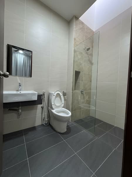 Semi-Detached House for Rent in Telok Panglima Garang (Selangor) - Chris Lee - Bathroom - PropertyGuru.com.my