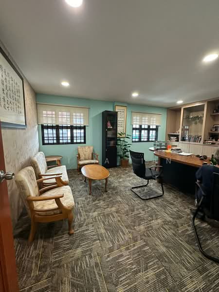 Shop for Sale in Taman Molek (Johor Bahru) - Alicia Lian - Interior - PropertyGuru.com.my