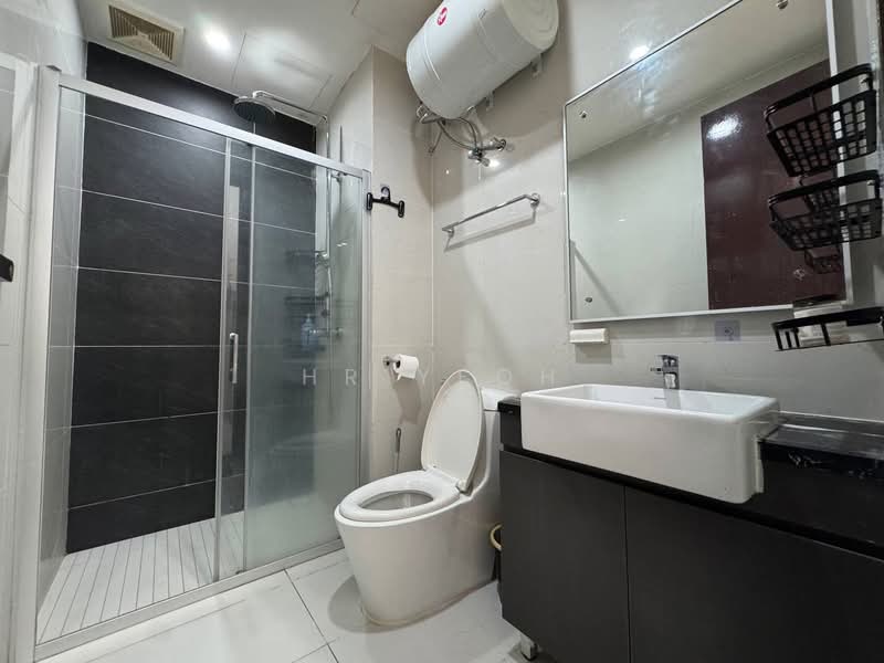 Amberside @ Country Garden Danga Bay untuk Untuk Disewa - RM 2,200 /bulan, Mac 2026 - Bathroom - PropertyGuru.com.my