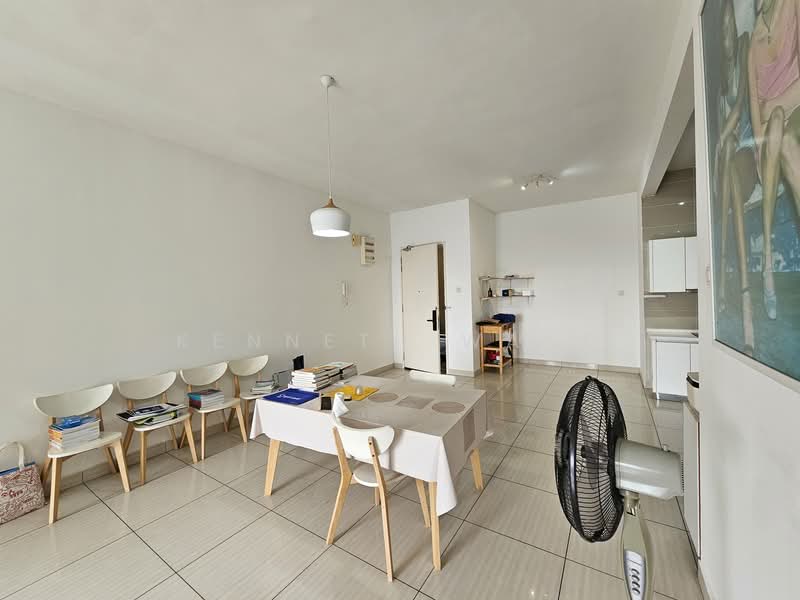 Damansara Foresta untuk Untuk Disewa - RM 2,500 /bulan, Mac 2026 - Living Room - PropertyGuru.com.my