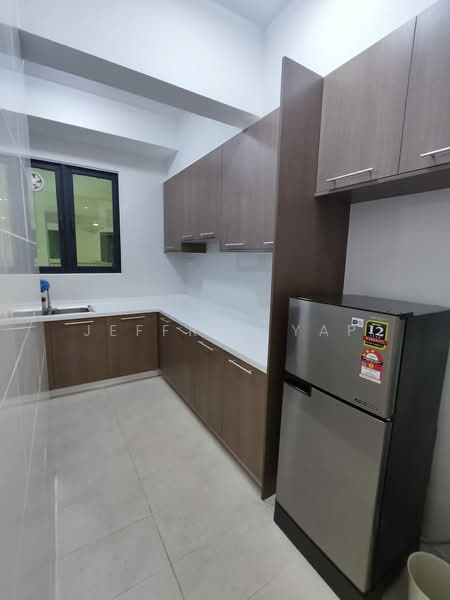 Condominium for Sale at Hillcrest Heights - Jeffrey Yap - Kitchen - PropertyGuru.com.my