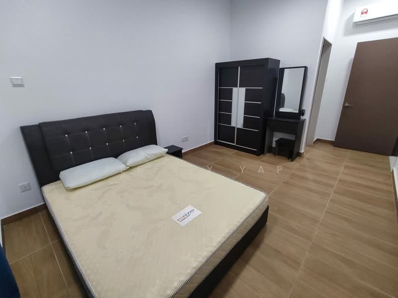Condominium for Sale at Hillcrest Heights - Jeffrey Yap - Bedroom - PropertyGuru.com.my