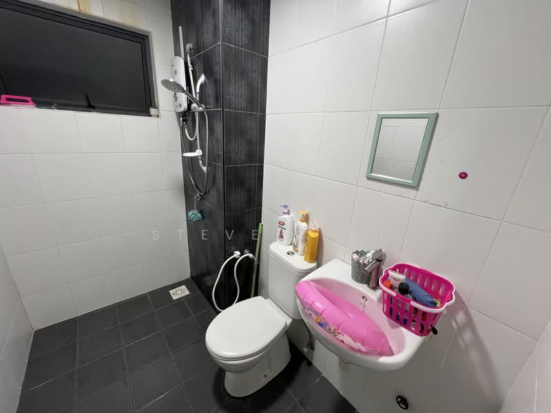 Condominium for Sale at Ameera Residence - Steve Chen - Bathroom - PropertyGuru.com.my