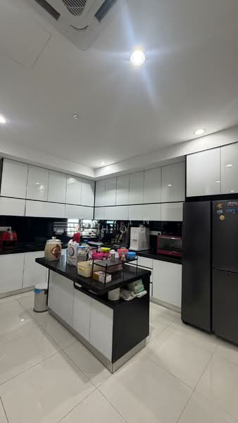 3-storey Terraced House for Sale in Taman Bayu Aman (Butterworth) - Elvin Choo - Kitchen - PropertyGuru.com.my