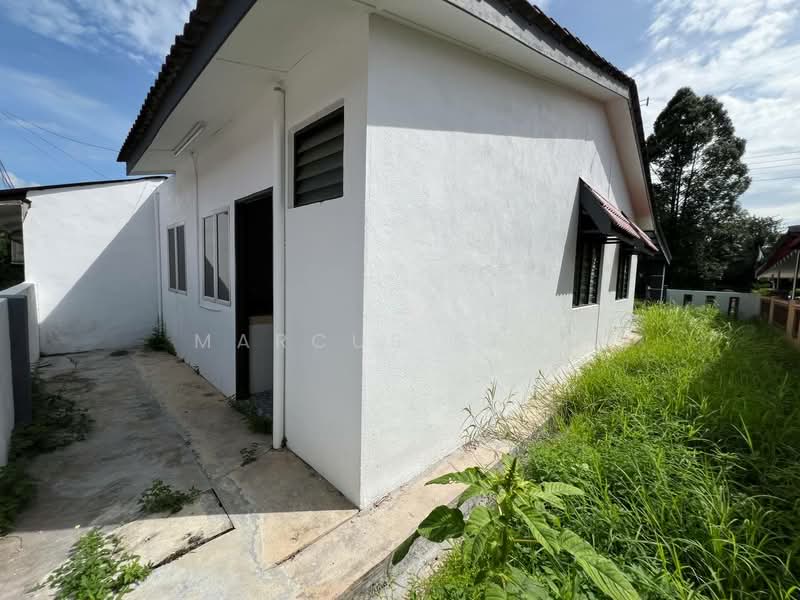 1-storey Terraced House for Sale in Taman Meru (Ipoh) - Marcus Seng - Exterior - PropertyGuru.com.my