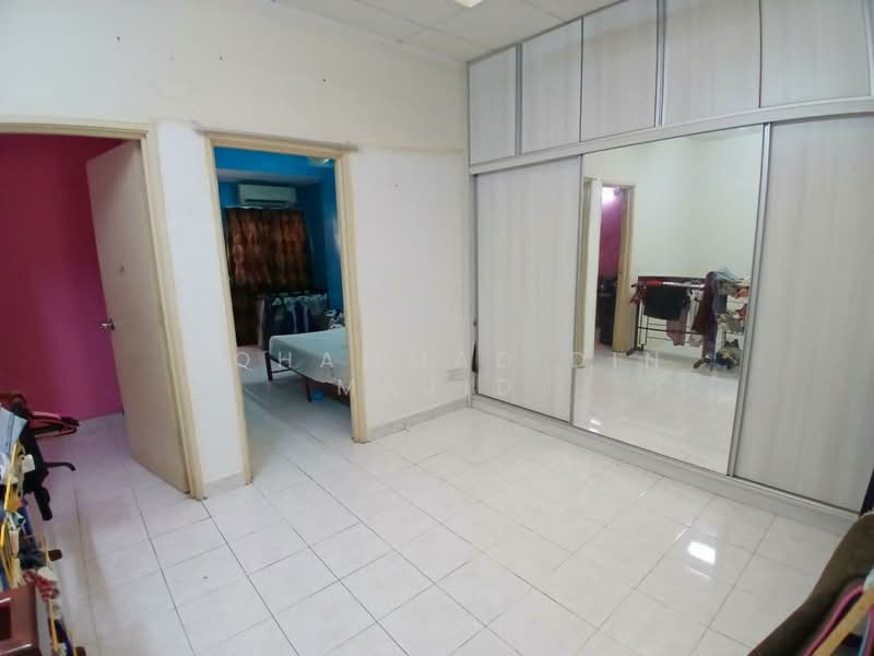 2-storey Terraced House for Sale in Taman Bukit Subang (Shah Alam) - Mohammad Din Majid - PropertyGuru.com.my