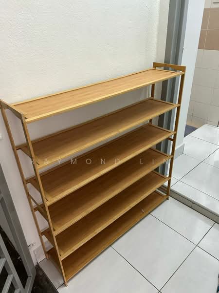 Kondominium untuk Disewa di Residensi Laguna (Sunway Belvedere) - Raymond Ling - Shoes rack - PropertyGuru.com.my