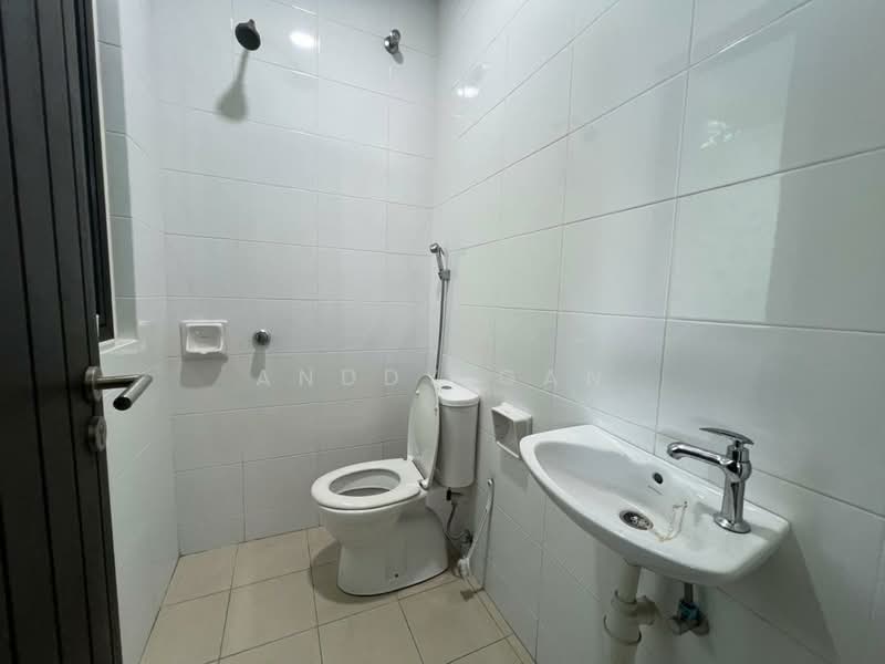 3-storey Terraced House for Rent in Duta Villa (Setia Alam) - Anddy Gan - Bathroom - PropertyGuru.com.my