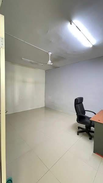 Condominium for Sale at Platinum Lake PV 15 - Diren Tee - PropertyGuru.com.my