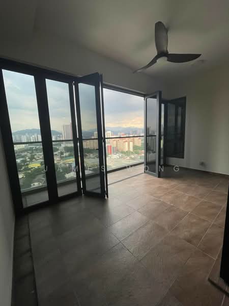 Kondominium untuk Disewa di Bennington Residences @ SkyArena - James Wong - Balcony - PropertyGuru.com.my