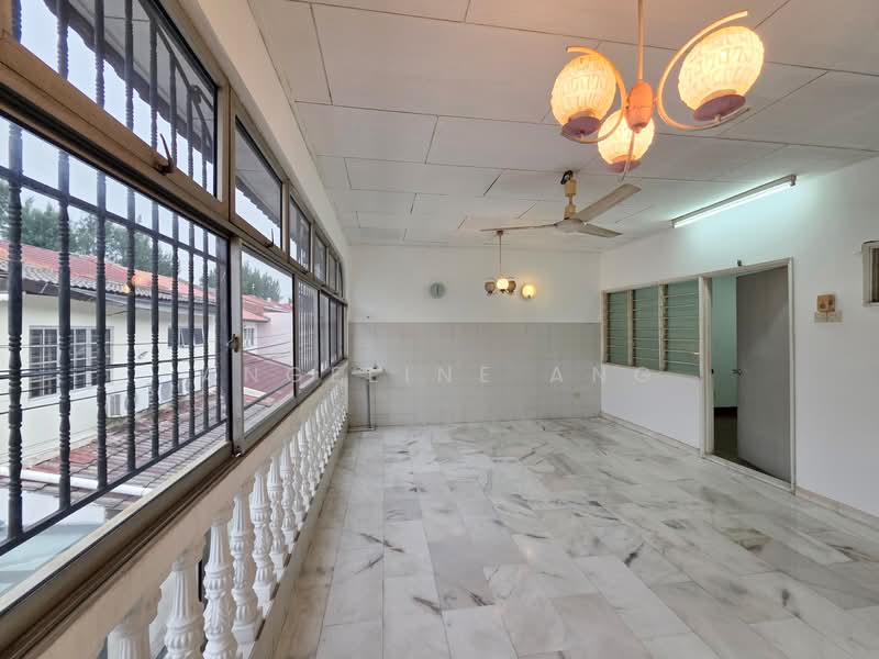 USJ 2 untuk Untuk Disewa - RM 2,300 /bulan, Mac 2026 - Balcony - PropertyGuru.com.my