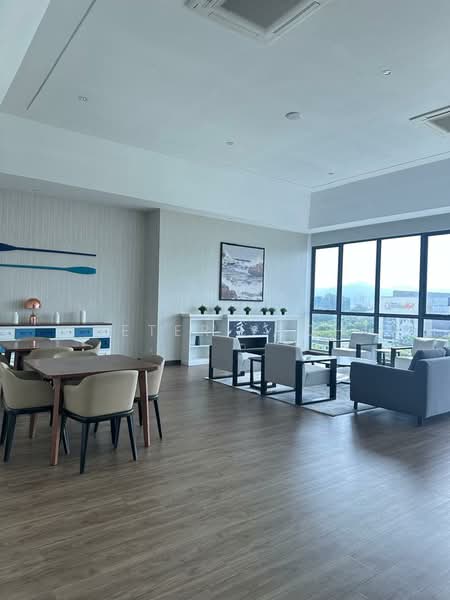 Condominium for Rent at Queens Residences Q1 @ Queens Waterfront - Peter Yeoh - Living Room - PropertyGuru.com.my