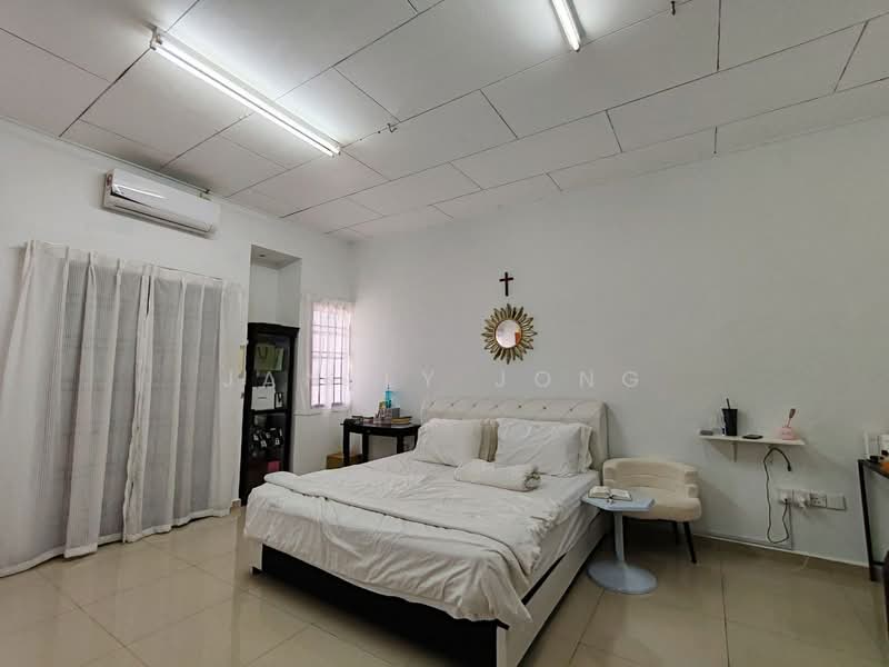2-storey Terraced House for Sale in Bandar Putra (Kulai) - Janlly Jong - Bedroom - PropertyGuru.com.my