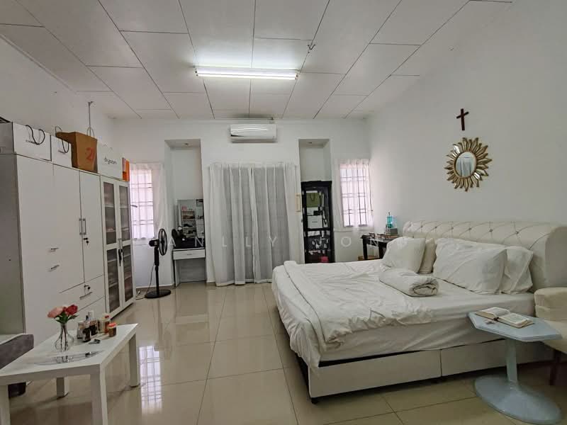 2-storey Terraced House for Sale in Bandar Putra (Kulai) - Janlly Jong - Bedroom - PropertyGuru.com.my