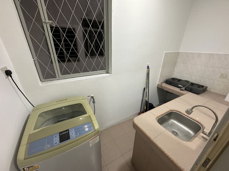 Condominium for Rent at Puncak Damansara - Jeff Ng - Kitchen - PropertyGuru.com.my