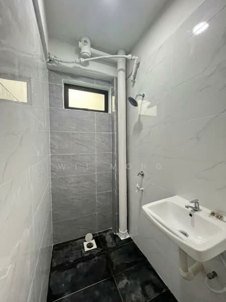 Flat for Sale at Rumah Pangsa Sri Orkid - Wil Mong - Bathroom - PropertyGuru.com.my